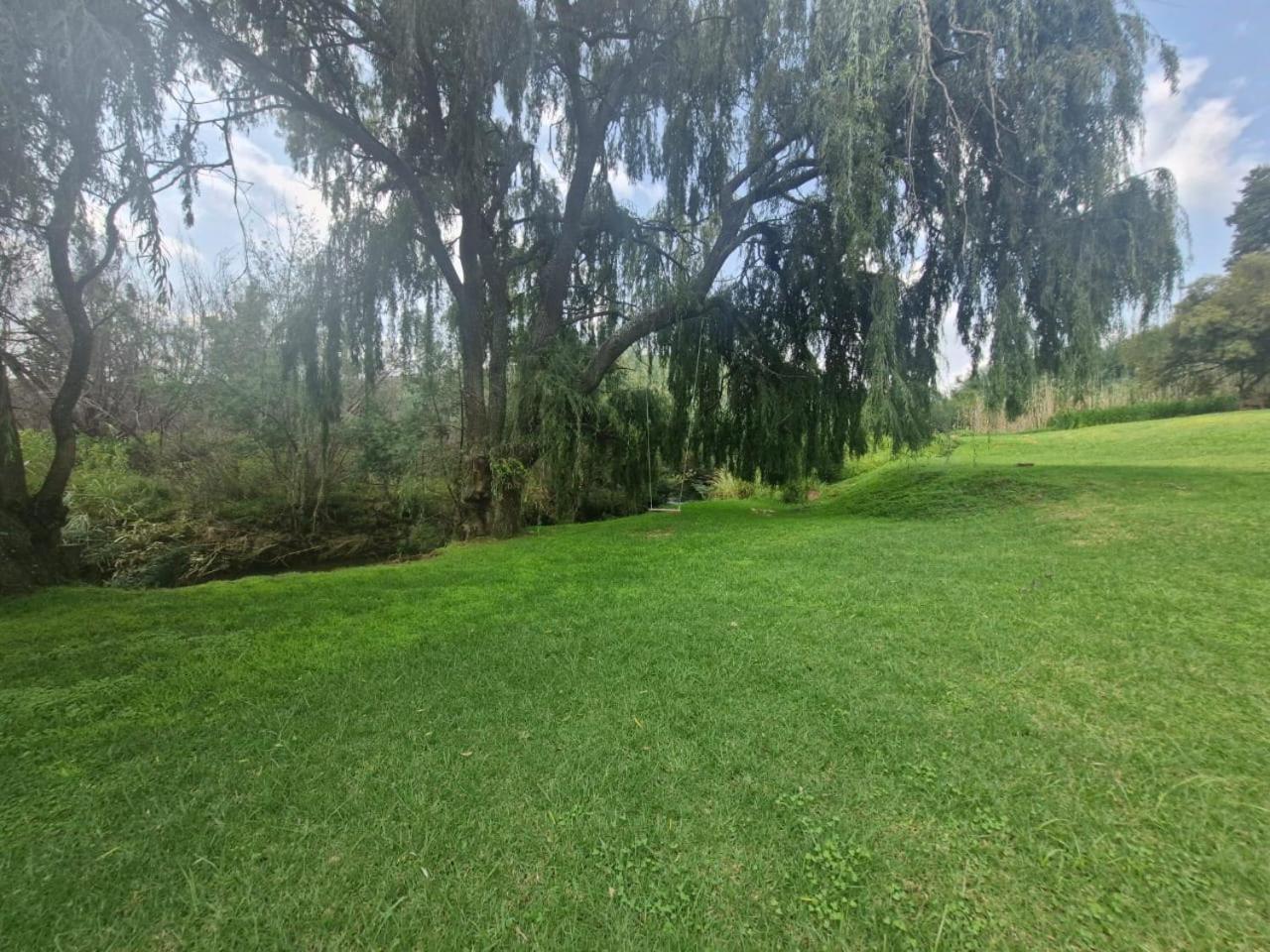 Valley Of The Rainbow Fly Fishing Estate Dullstroom Buitenkant foto
